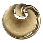 Trifari 1960s gold-tone swirl brooch.