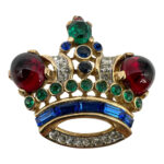 Fabulous excellent condition Trifari crown pin.