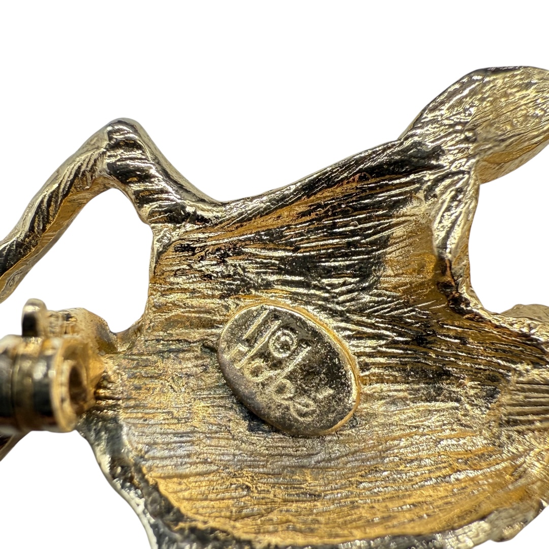 Hobe Aries ram figural pin mark.