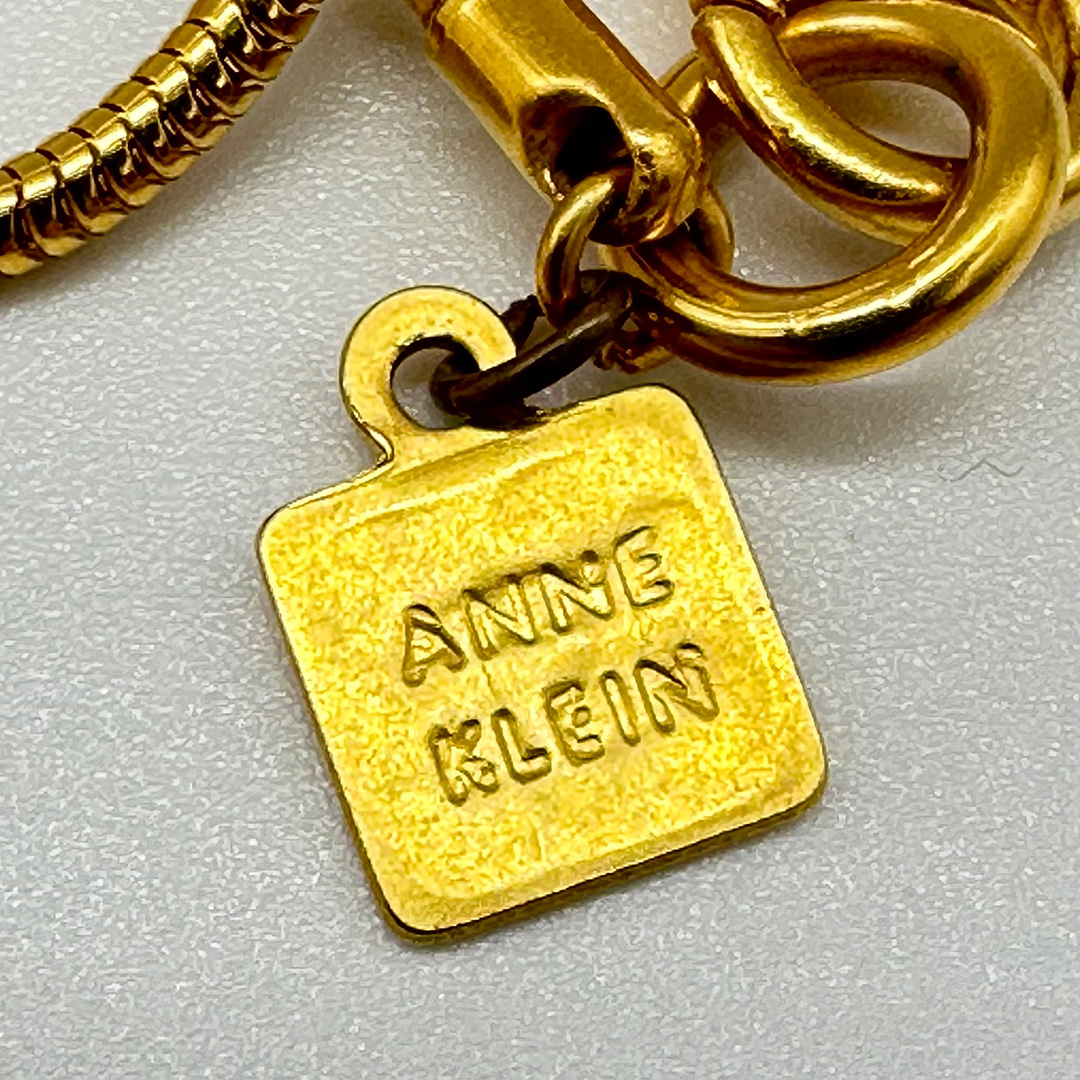 Vintage Anne Klein curlicue pendant necklace.