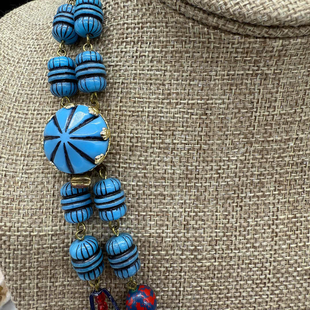 Outstanding West German Resin Necklace - Image 4