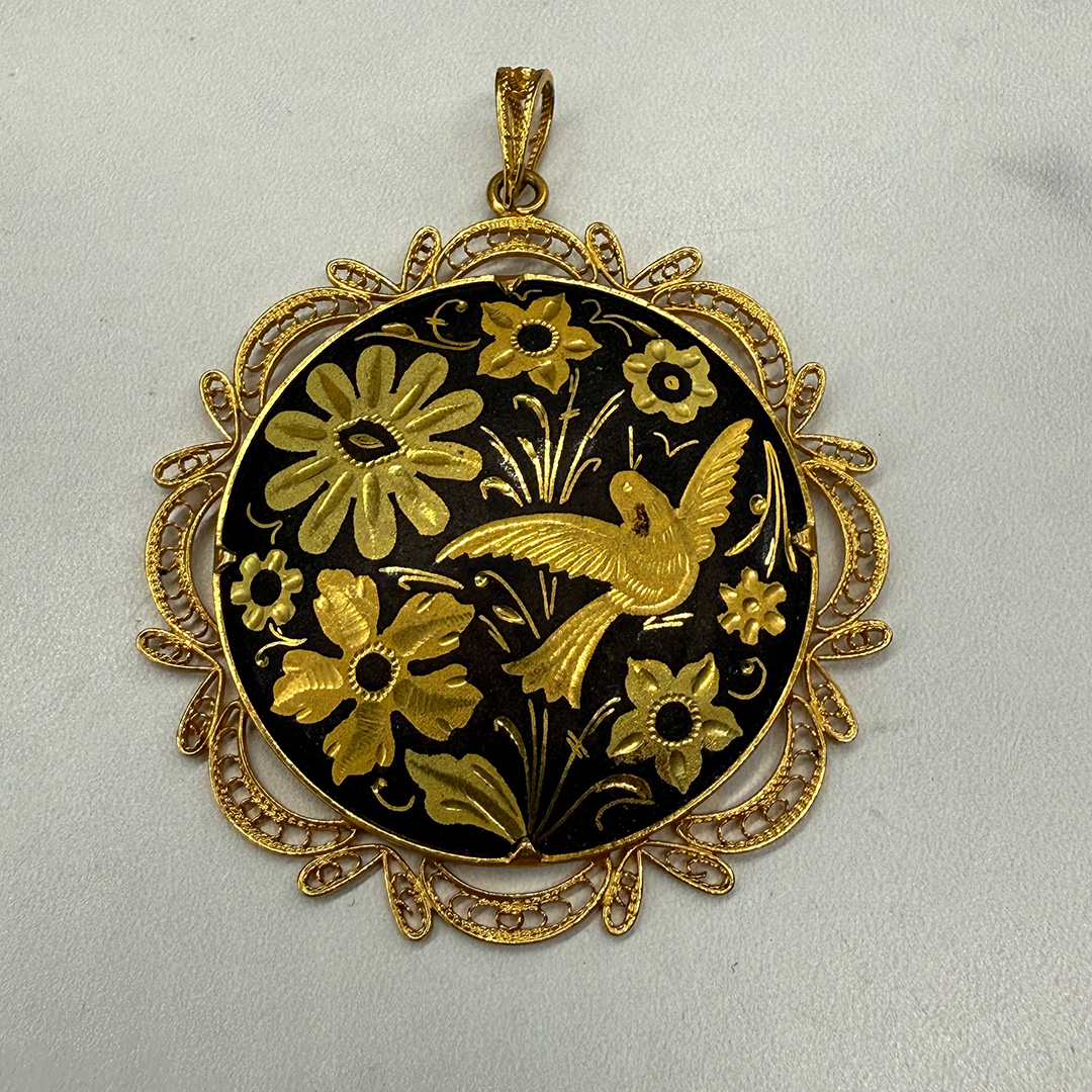 Beautiful gold Damascene pendant.