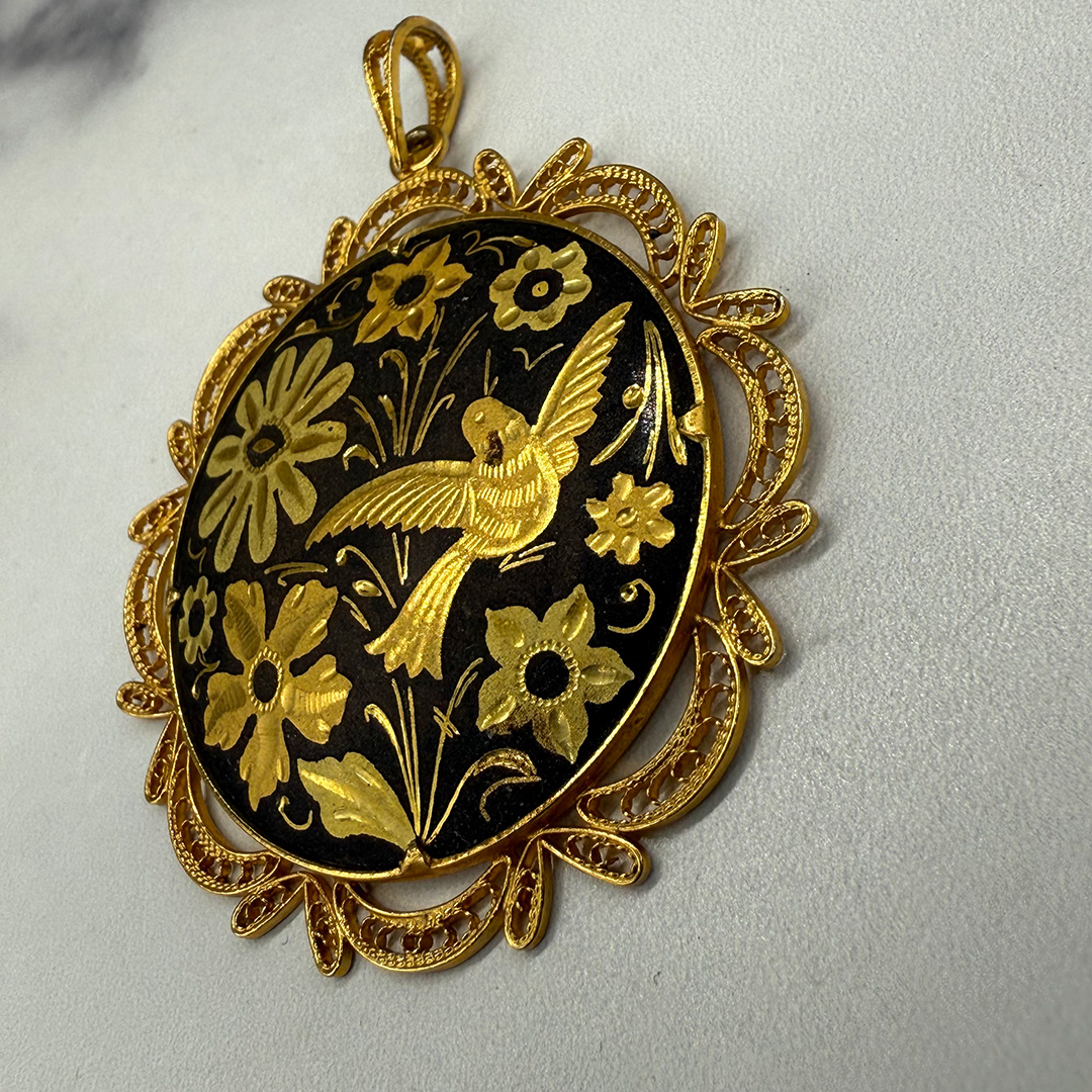 Beautiful gold Damascene pendant.