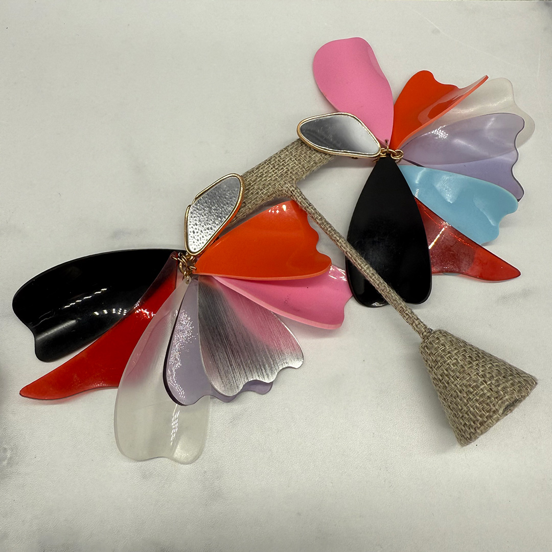 Vintage Biomorphic-shaped Resin Drop Earrings