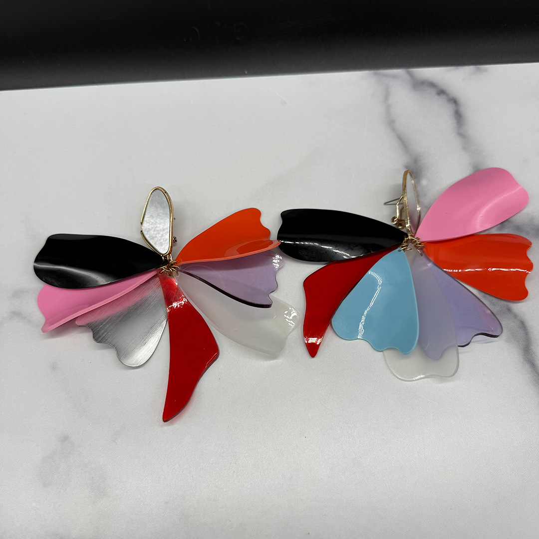 Vintage Biomorphic-shaped Resin Drop Earrings