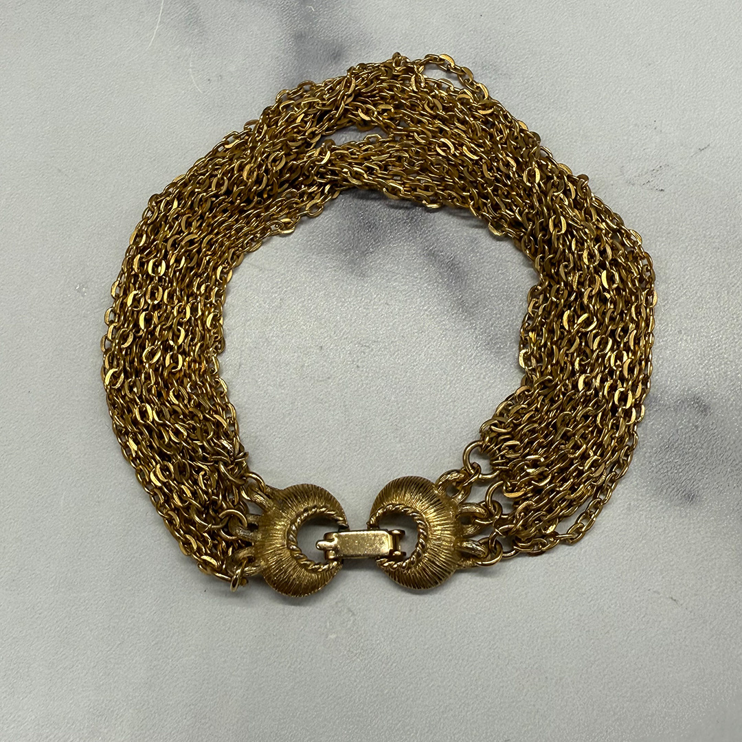 Vintage Goldette-style chain bracelet.