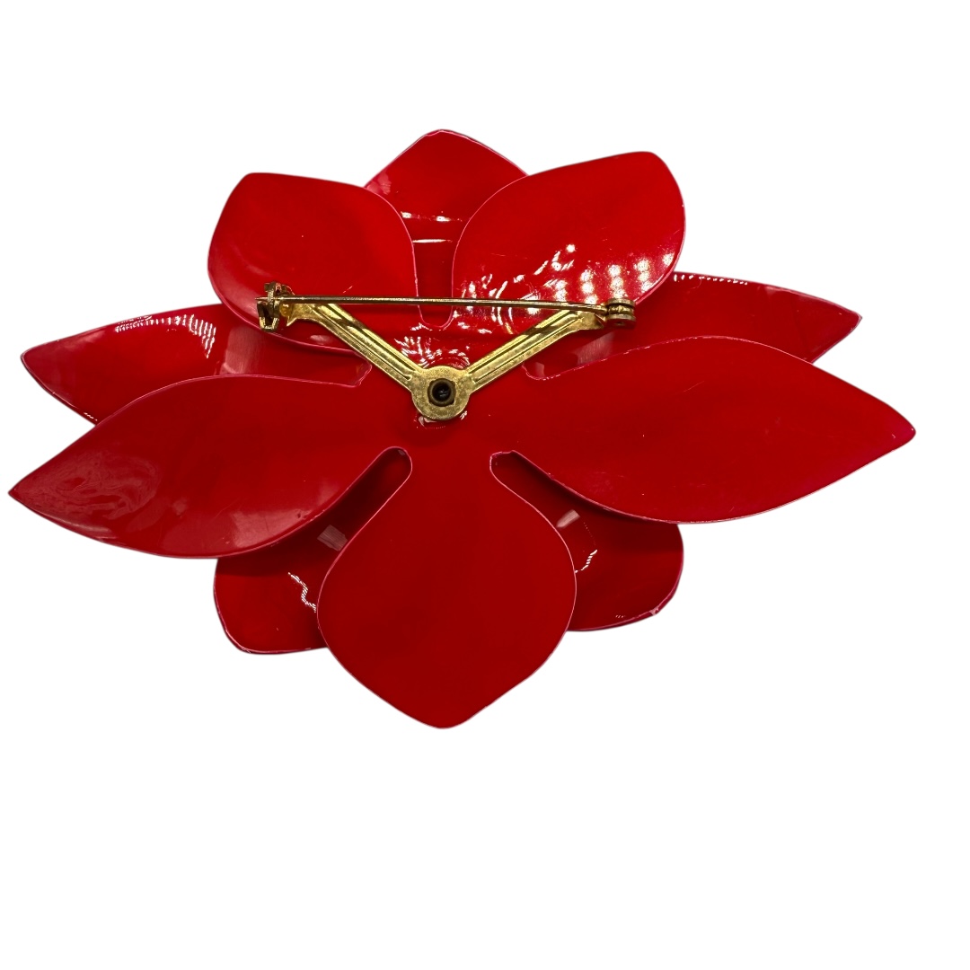 1960s Vintage flower brooch.